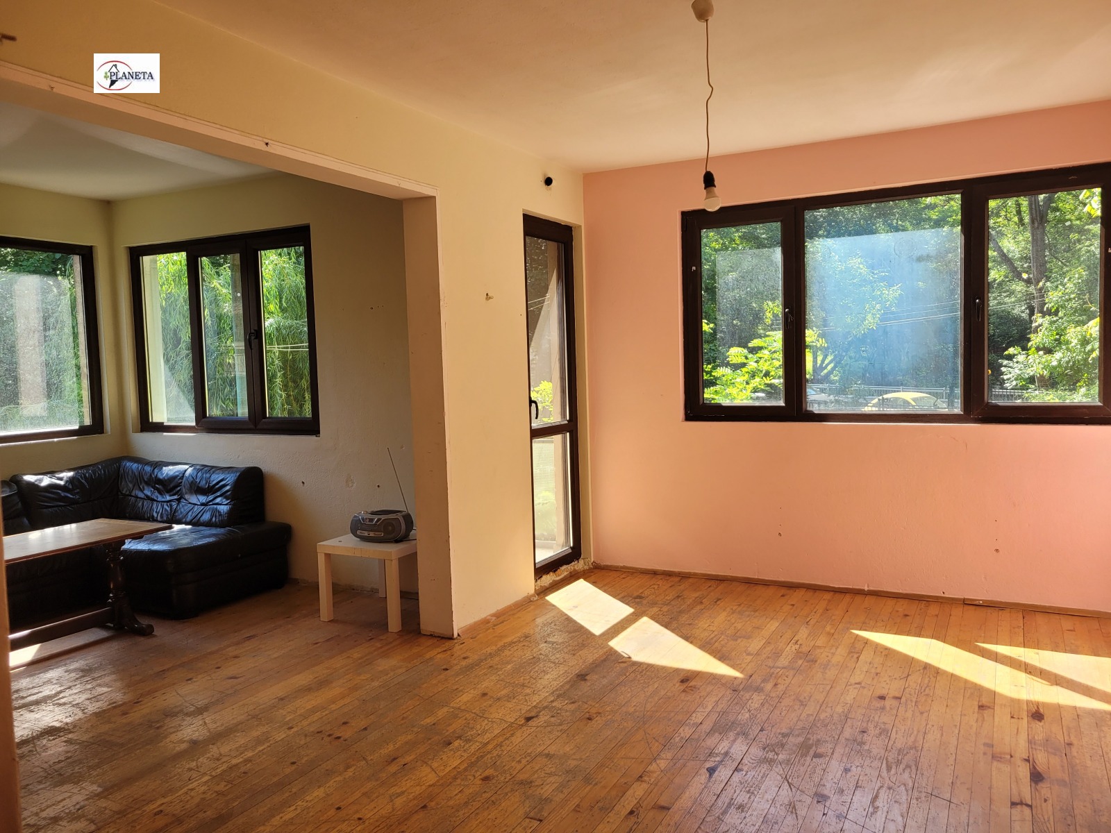 Продава КЪЩА град София, Бояна